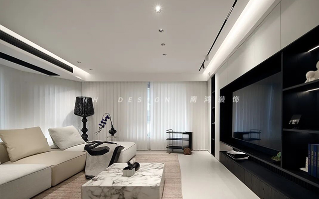 文萃苑159㎡ | 黑白极简颠覆错层旧宅，解锁生活真谛！